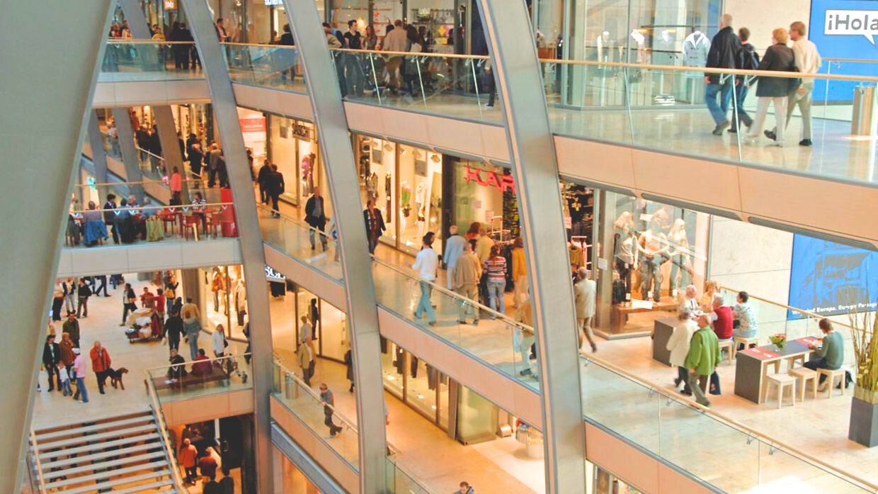 Shoppe dich durch die Vielfalt der Europa Passage